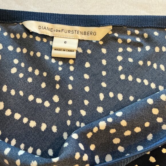 Diane Von Furstenberg Navy and White Skirt Size 6 - Picture 6 of 7